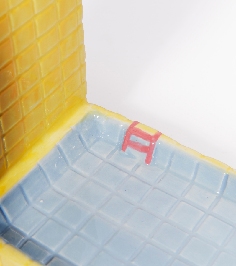 Distributeur savon piscine