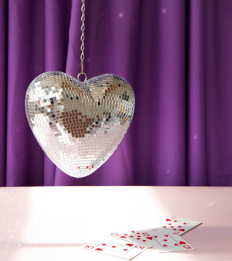 Corazón de discoteca colgante