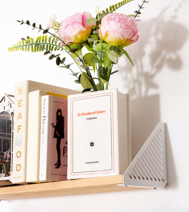 Jarrón con forma de libro "50 sombras de verde"