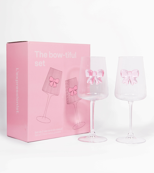 Set of 2 knotted wine glasses